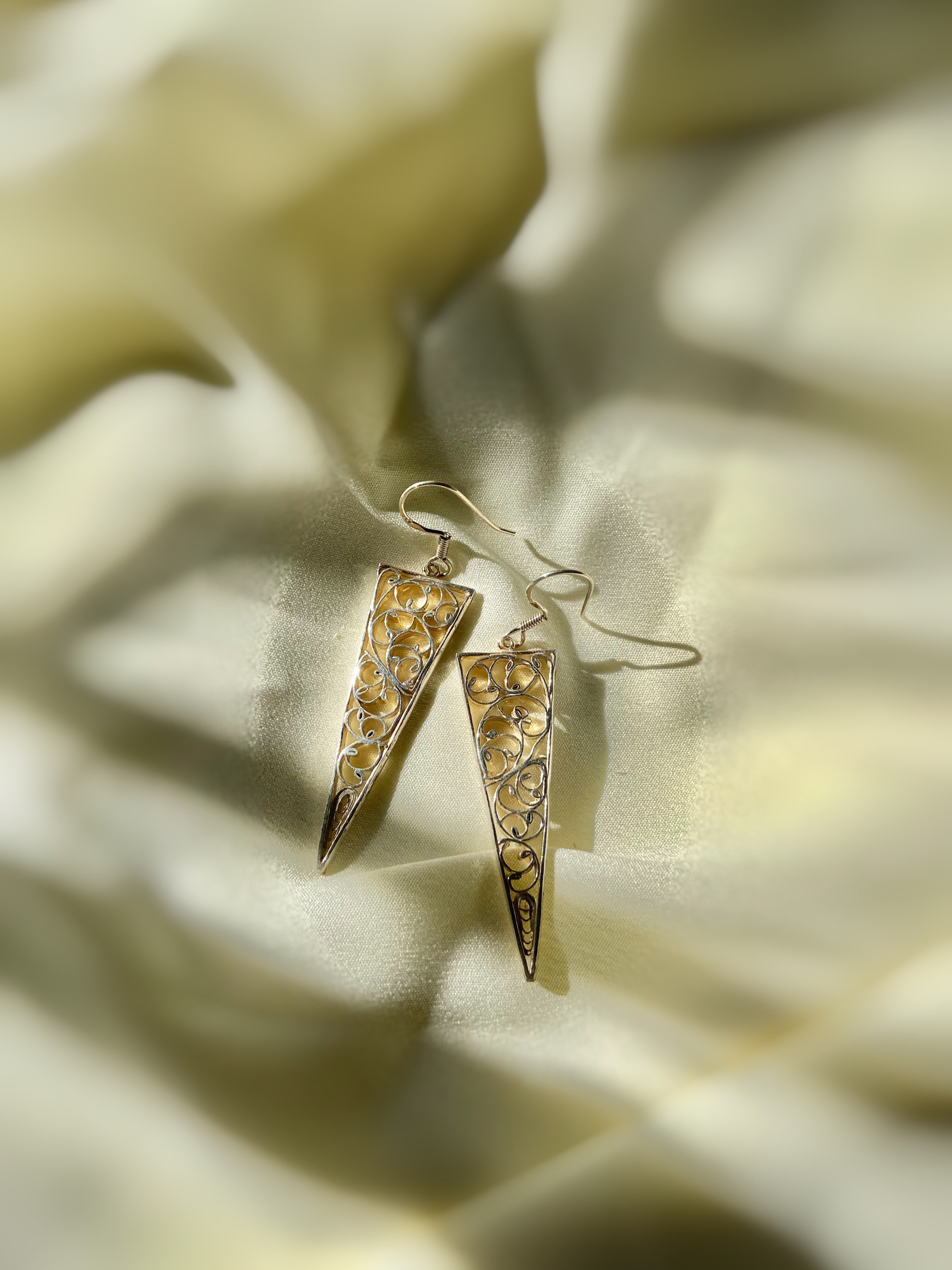 Trikon Filigree Earrings- Silver