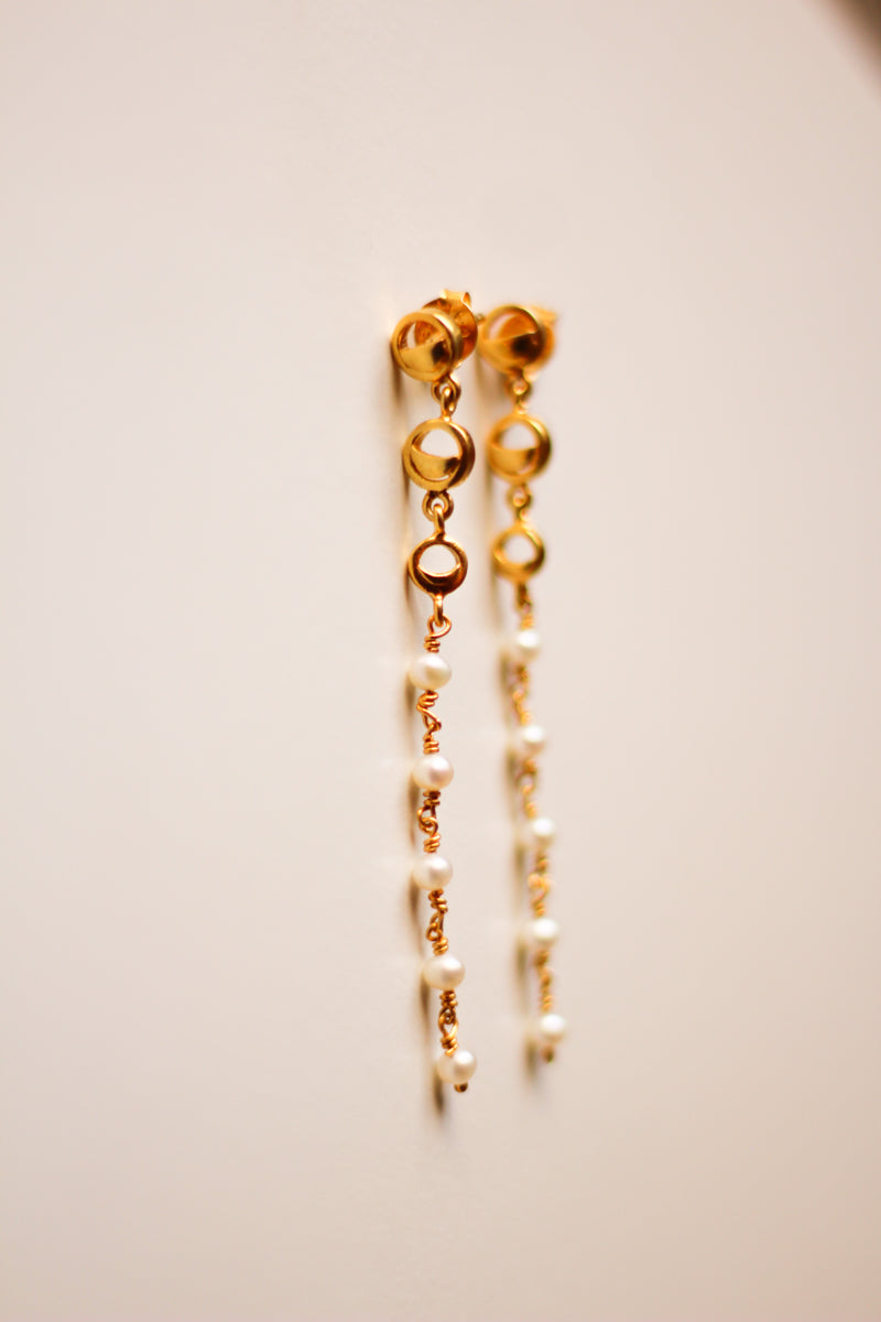 Phases of the Moon Pearl Earrings (Gold-Plated)