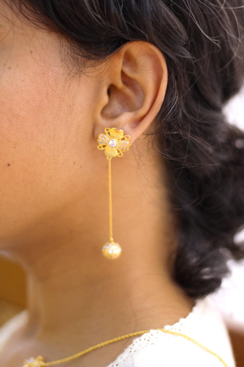 Corolla Earrings (Gold-Plated)