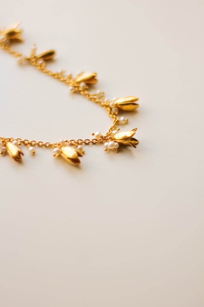 Jasmine Short Garland Necklace (Gold)