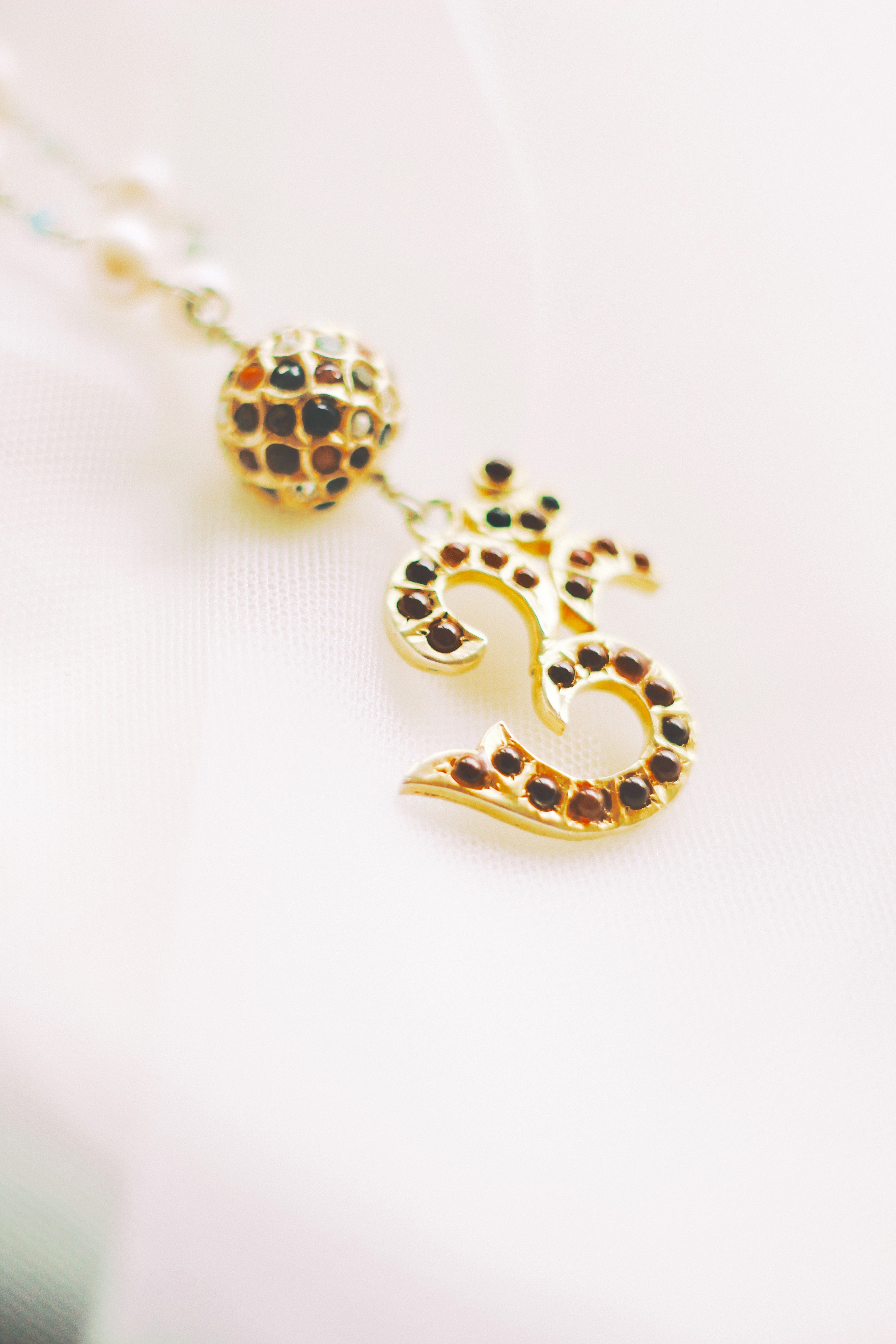 White Pearl String With Bikaner Beads Om Pendant