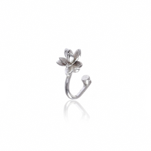 Load image into Gallery viewer, Blooming Lotus Clip-on Nosepin Silver
