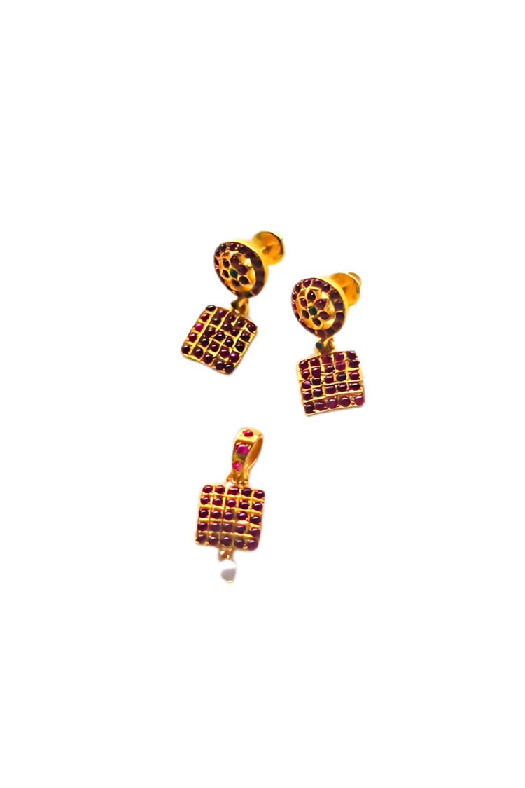 Devi Meenakshi Set (Earrings + Pendants)