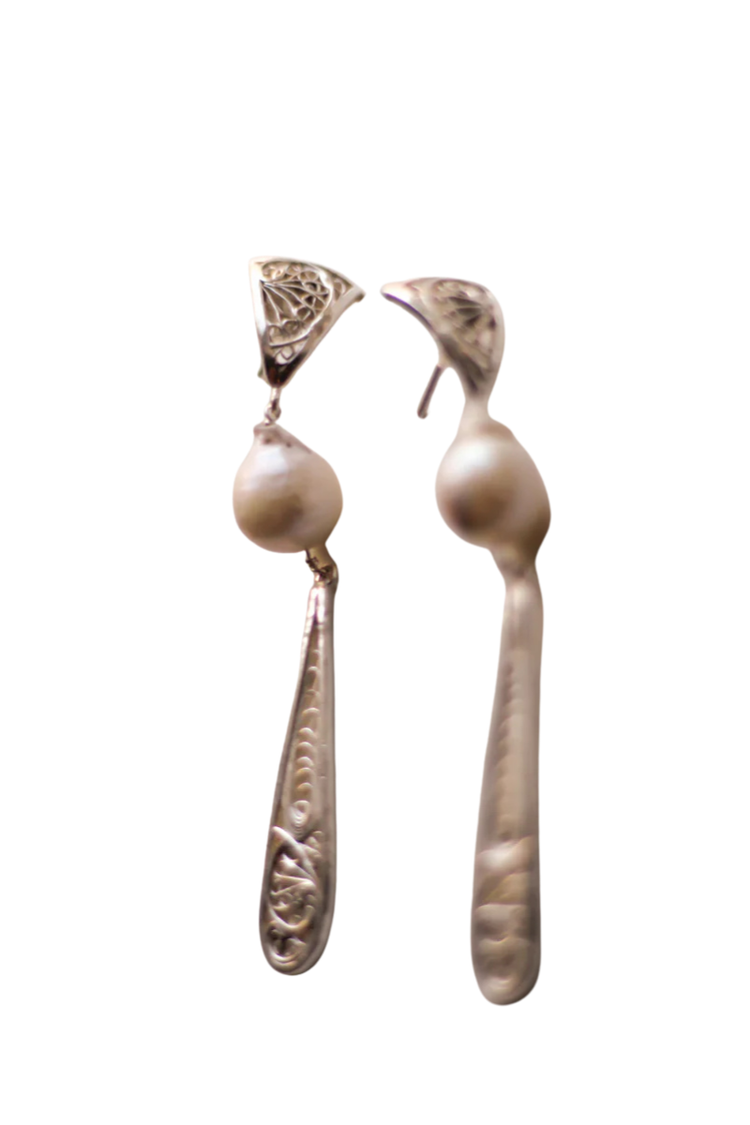 Filigree & Pearl Stud Earrings (Silver)