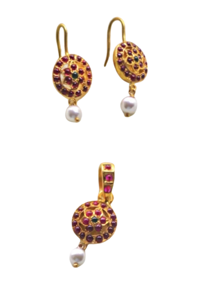Meenakshi Circle With Pearl Set (Earrings + Pendants)