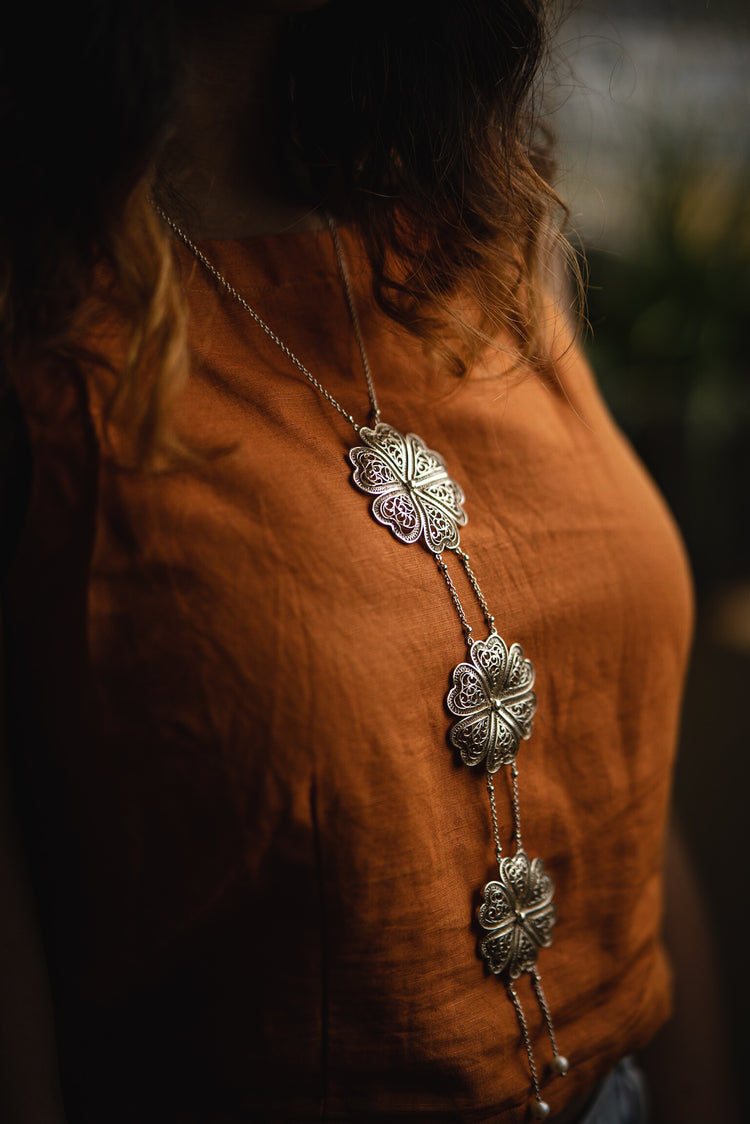 Filigree Flower Tie Necklace