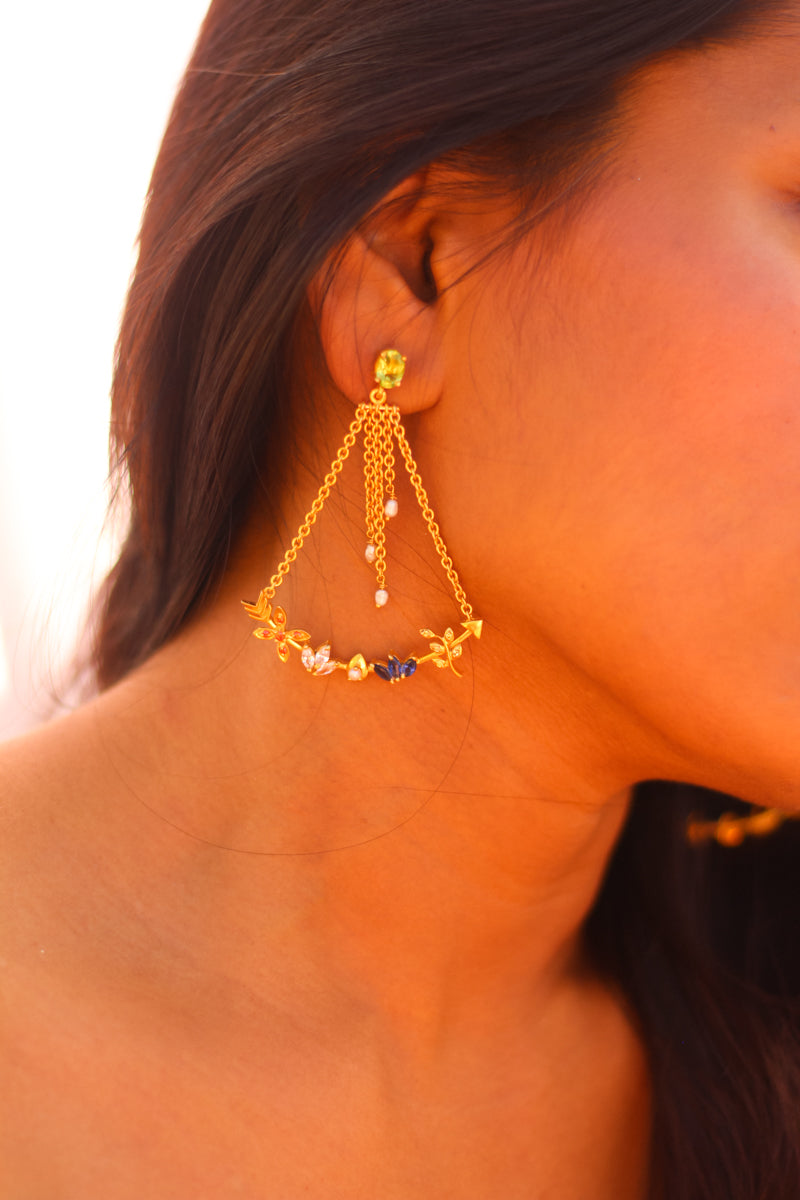 Kamadeva's Arrow In A Bow Peridot Stud Earrings (Gold-plated)