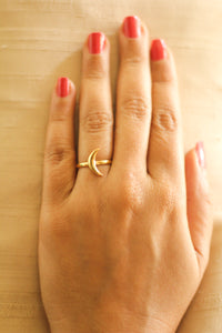 Crescent Moon Ring (Gold-Plated)