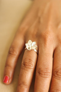 Blooming Lotus Ring (Silver)