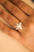 Load image into Gallery viewer, Butterfly Ring (Silver)
