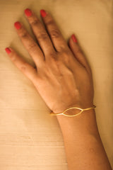 Hollow Diamond Bangle (Gold-Plated)