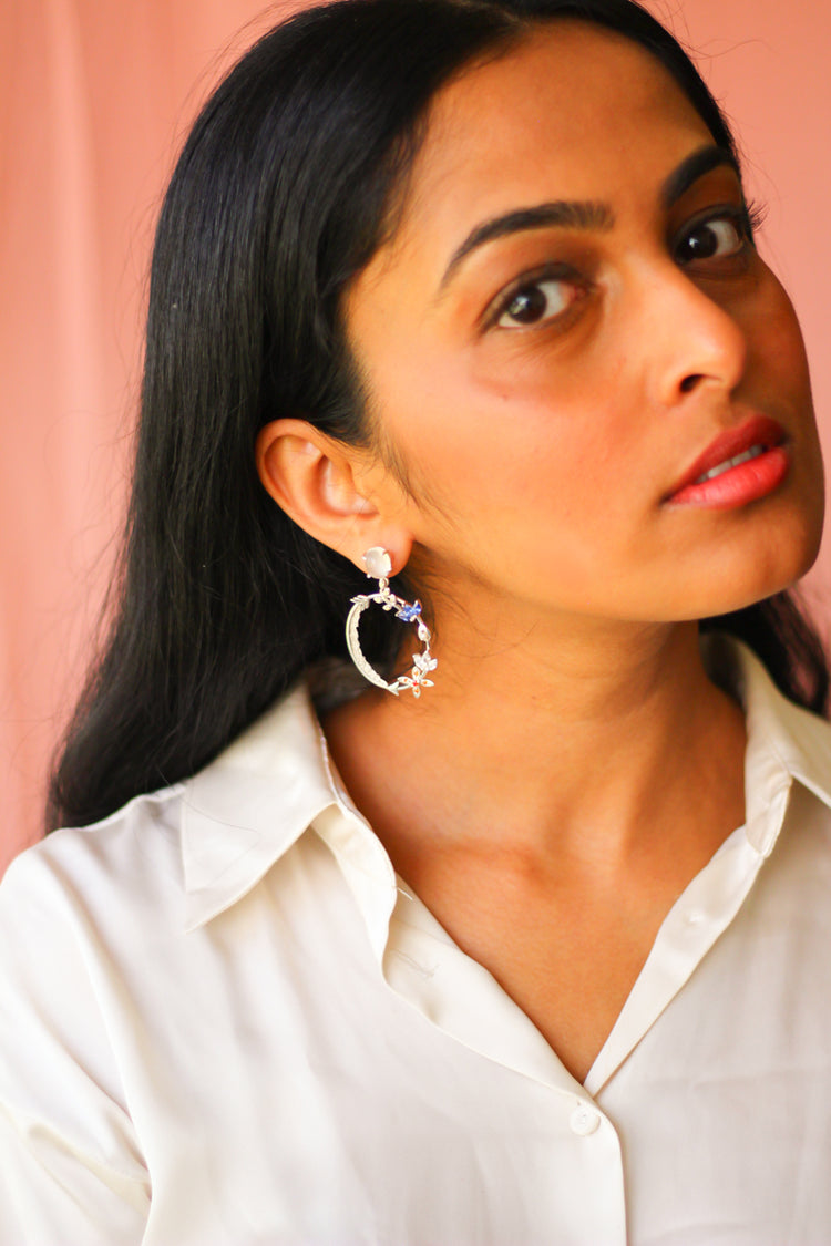 Moonstone Stud And Kamadeva’s Arrow With 5 Flower Earrings (Silver)