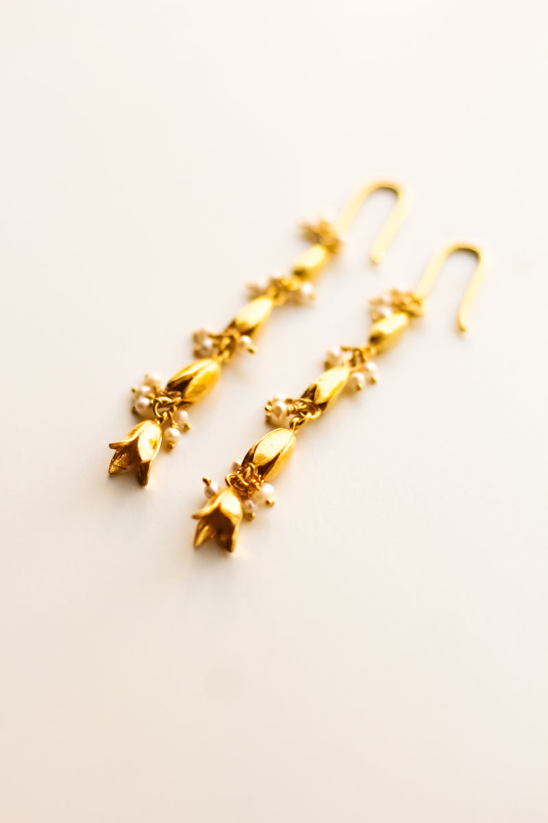 Jasmine & Pearl Hook Earrings (Gold)