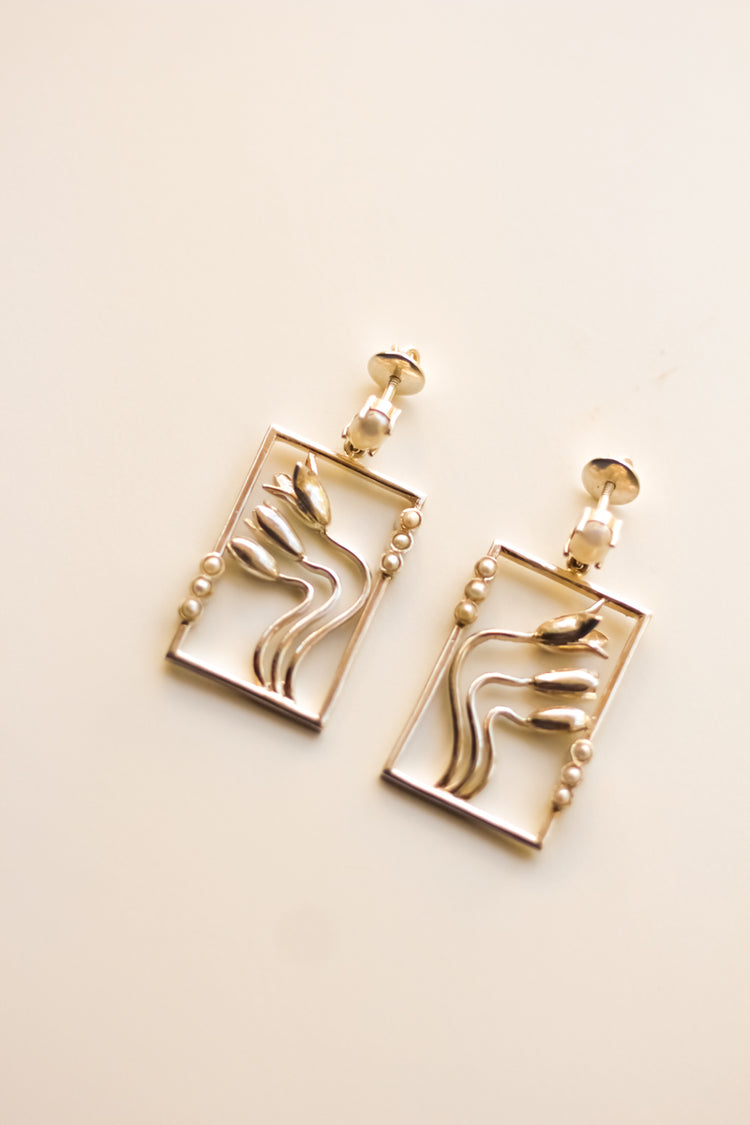 Blooming Jasmine Square Earrings (Silver)