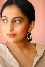 Load image into Gallery viewer, Peridot Studded Parrot In Circular Arrow With Kamadeva’s 5 Flowers Earrings
