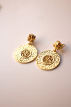 Load image into Gallery viewer, Filigree Beaten Circle Stud Earrings (Gold-Plated)
