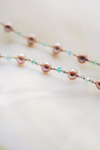 Load image into Gallery viewer, Light Pink Pearl String With Blue Beads
