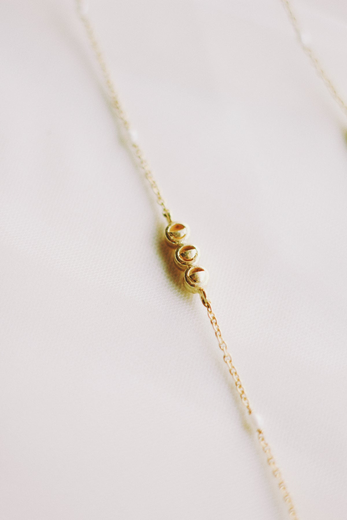 Navaratna Lunar Cycle Arc Necklace
