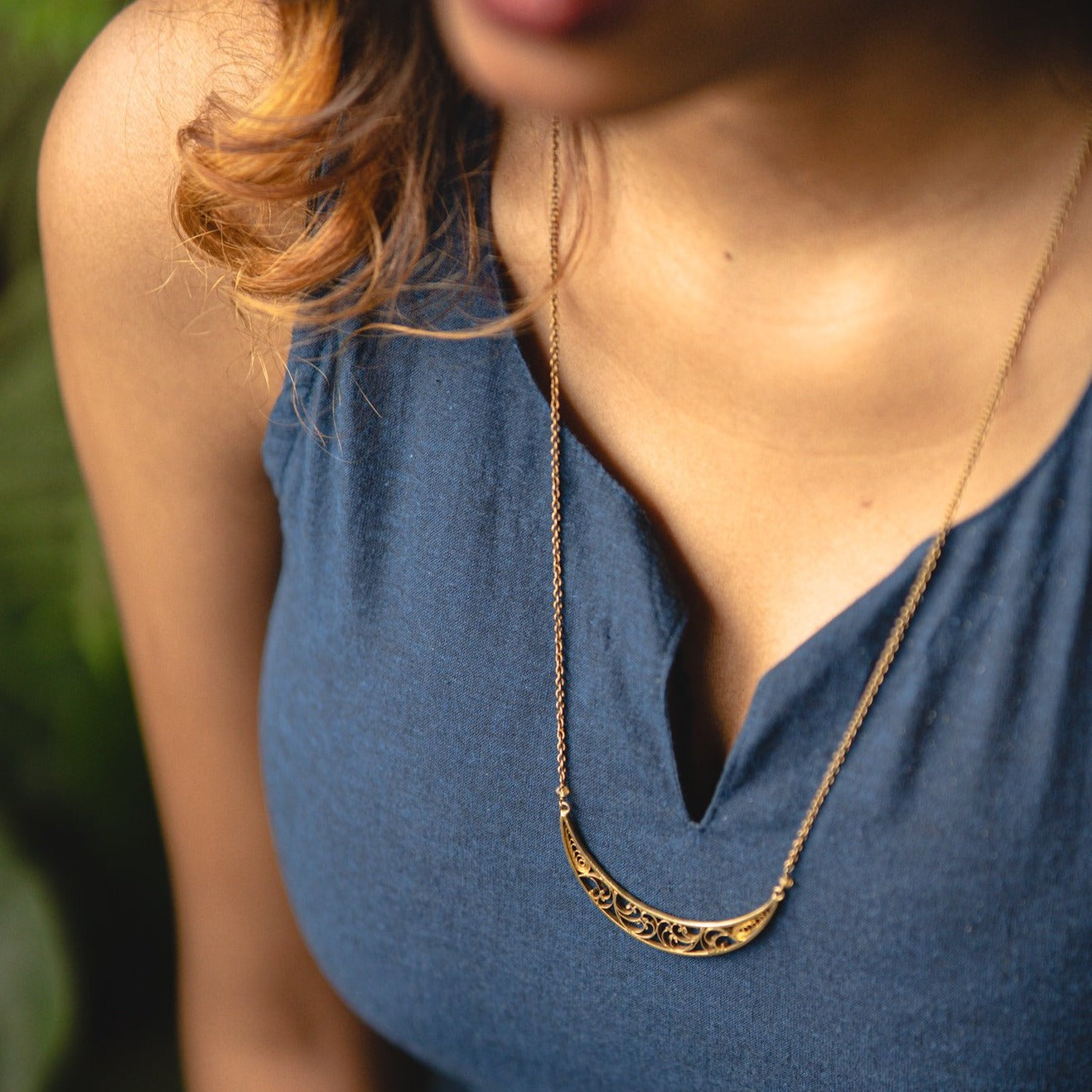 Single Crescent Moon Necklace