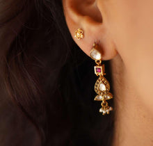 Load image into Gallery viewer, Evening Kundan Earrings
